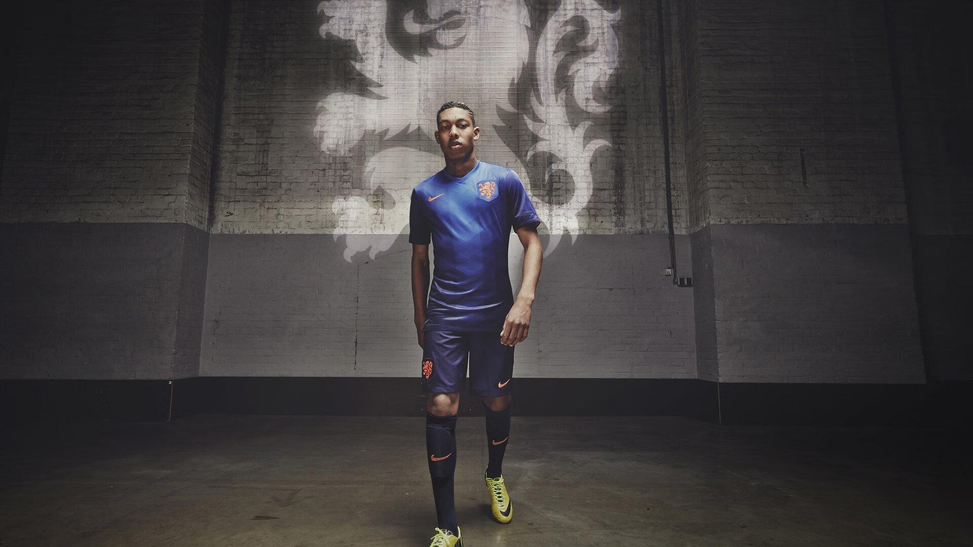 新援兰克尔·泽加盟首日全记录，晨训征服队友，夜访社区展现亲和力